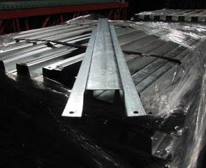 Used Pallet Support - 42" Hat Channel